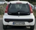 Белый Пежо 107, объемом двигателя 1 л и пробегом 192 тыс. км за 6442 $, фото 3 на Automoto.ua