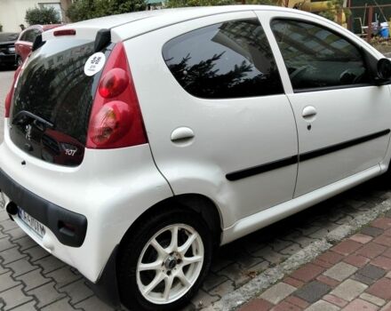 Белый Пежо 107, объемом двигателя 1 л и пробегом 174 тыс. км за 4800 $, фото 3 на Automoto.ua