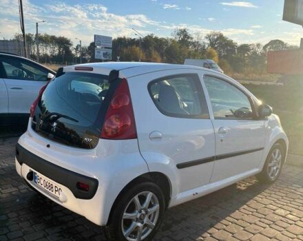 Белый Пежо 107, объемом двигателя 1 л и пробегом 71 тыс. км за 5600 $, фото 7 на Automoto.ua