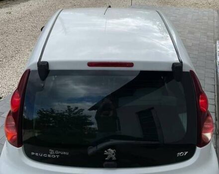 Белый Пежо 107, объемом двигателя 1 л и пробегом 214 тыс. км за 4200 $, фото 9 на Automoto.ua