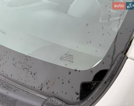 Білий Пежо 107, об'ємом двигуна 1 л та пробігом 65 тис. км за 6500 $, фото 33 на Automoto.ua