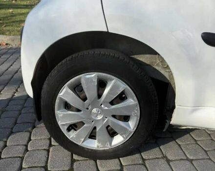 Білий Пежо 107, об'ємом двигуна 1 л та пробігом 64 тис. км за 5500 $, фото 12 на Automoto.ua