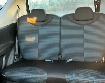 Белый Пежо 107, объемом двигателя 1 л и пробегом 96 тыс. км за 6000 $, фото 9 на Automoto.ua