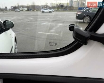 Білий Пежо 107, об'ємом двигуна 1 л та пробігом 65 тис. км за 6500 $, фото 22 на Automoto.ua