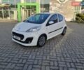 Білий Пежо 107, об'ємом двигуна 1 л та пробігом 147 тис. км за 5950 $, фото 1 на Automoto.ua
