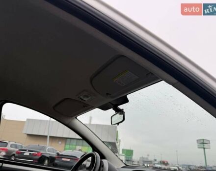 Білий Пежо 107, об'ємом двигуна 1 л та пробігом 65 тис. км за 6500 $, фото 31 на Automoto.ua