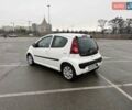 Білий Пежо 107, об'ємом двигуна 1 л та пробігом 65 тис. км за 6500 $, фото 10 на Automoto.ua