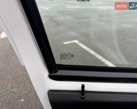 Білий Пежо 107, об'ємом двигуна 1 л та пробігом 65 тис. км за 6500 $, фото 35 на Automoto.ua