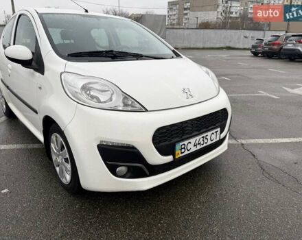 Білий Пежо 107, об'ємом двигуна 1 л та пробігом 65 тис. км за 6500 $, фото 2 на Automoto.ua
