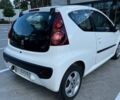 Білий Пежо 107, об'ємом двигуна 1 л та пробігом 155 тис. км за 5000 $, фото 3 на Automoto.ua