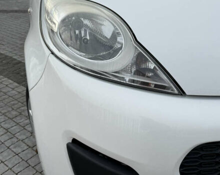 Белый Пежо 107, объемом двигателя 0.99 л и пробегом 220 тыс. км за 4900 $, фото 28 на Automoto.ua