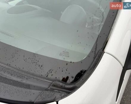 Білий Пежо 107, об'ємом двигуна 1 л та пробігом 65 тис. км за 6500 $, фото 8 на Automoto.ua