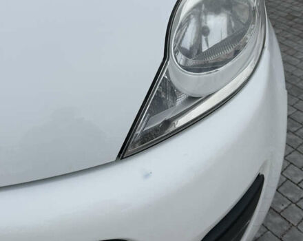 Белый Пежо 107, объемом двигателя 0.99 л и пробегом 220 тыс. км за 4900 $, фото 24 на Automoto.ua