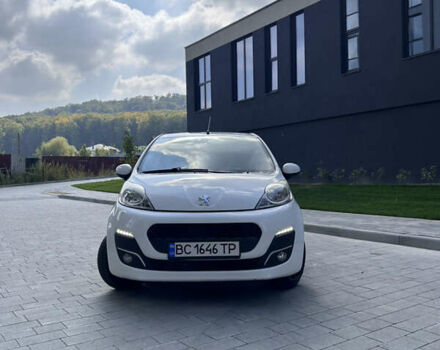 Белый Пежо 107, объемом двигателя 1 л и пробегом 103 тыс. км за 6499 $, фото 8 на Automoto.ua