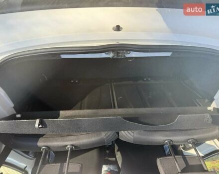 Білий Пежо 107, об'ємом двигуна 1 л та пробігом 64 тис. км за 5500 $, фото 13 на Automoto.ua