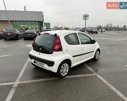 Білий Пежо 107, об'ємом двигуна 1 л та пробігом 65 тис. км за 6500 $, фото 14 на Automoto.ua