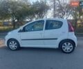 Білий Пежо 107, об'ємом двигуна 1 л та пробігом 225 тис. км за 4450 $, фото 25 на Automoto.ua
