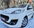 Білий Пежо 107, об'ємом двигуна 1 л та пробігом 117 тис. км за 4990 $, фото 1 на Automoto.ua