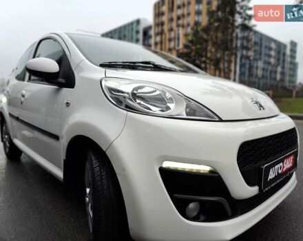 Білий Пежо 107, об'ємом двигуна 1 л та пробігом 117 тис. км за 4990 $, фото 28 на Automoto.ua