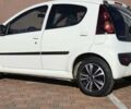 Белый Пежо 107, объемом двигателя 1 л и пробегом 145 тыс. км за 6000 $, фото 8 на Automoto.ua