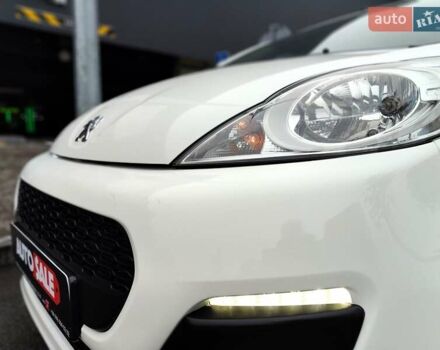 Білий Пежо 107, об'ємом двигуна 1 л та пробігом 117 тис. км за 4990 $, фото 1 на Automoto.ua