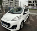 Белый Пежо 107, объемом двигателя 1 л и пробегом 116 тыс. км за 5500 $, фото 1 на Automoto.ua