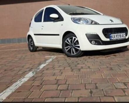 Белый Пежо 107, объемом двигателя 1 л и пробегом 145 тыс. км за 6000 $, фото 7 на Automoto.ua