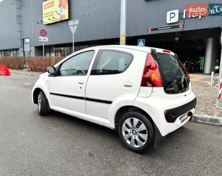 Білий Пежо 107, об'ємом двигуна 1 л та пробігом 117 тис. км за 4990 $, фото 10 на Automoto.ua