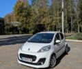 Белый Пежо 107, объемом двигателя 1 л и пробегом 95 тыс. км за 6320 $, фото 1 на Automoto.ua