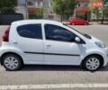 Білий Пежо 107, об'ємом двигуна 1 л та пробігом 85 тис. км за 6500 $, фото 1 на Automoto.ua