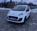 Білий Пежо 107, об'ємом двигуна 1 л та пробігом 200 тис. км за 3750 $, фото 1 на Automoto.ua