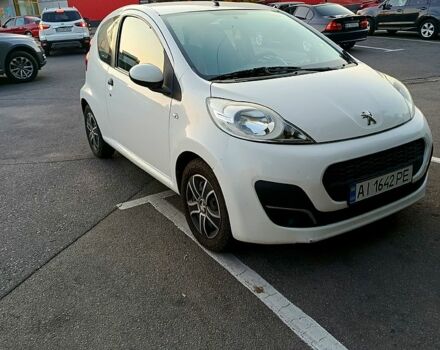 Білий Пежо 107, об'ємом двигуна 1 л та пробігом 200 тис. км за 4500 $, фото 1 на Automoto.ua