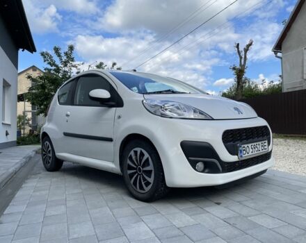 Белый Пежо 107, объемом двигателя 1 л и пробегом 214 тыс. км за 4900 $, фото 1 на Automoto.ua