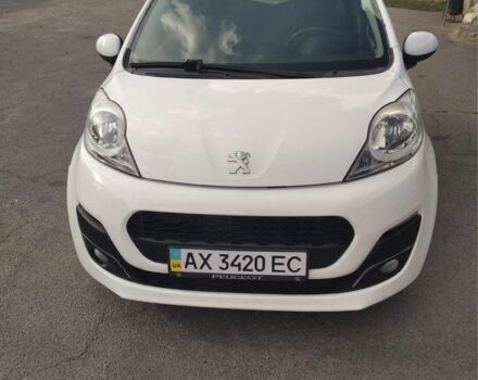 Белый Пежо 107, объемом двигателя 1 л и пробегом 111 тыс. км за 6117 $, фото 1 на Automoto.ua