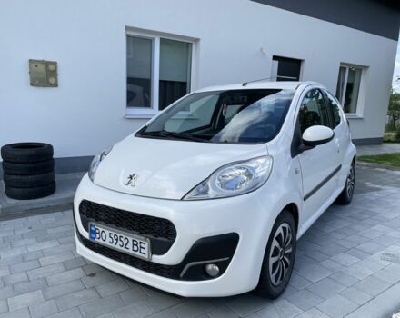 Белый Пежо 107, объемом двигателя 1 л и пробегом 214 тыс. км за 4900 $, фото 1 на Automoto.ua