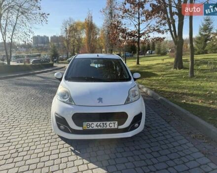 Білий Пежо 107, об'ємом двигуна 1 л та пробігом 64 тис. км за 5500 $, фото 1 на Automoto.ua