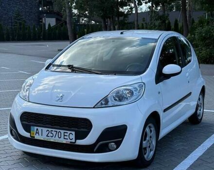 Білий Пежо 107, об'ємом двигуна 1 л та пробігом 155 тис. км за 5000 $, фото 1 на Automoto.ua