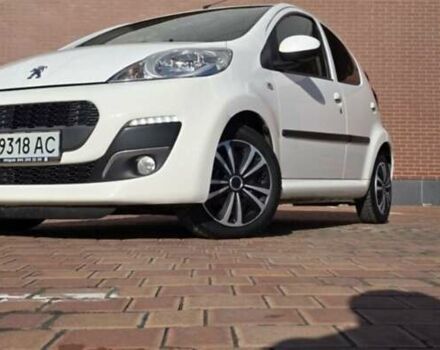 Белый Пежо 107, объемом двигателя 1 л и пробегом 145 тыс. км за 6900 $, фото 1 на Automoto.ua