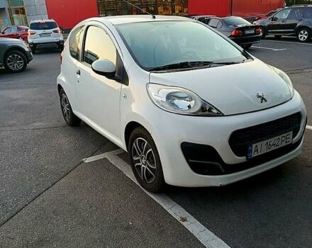 Білий Пежо 107, об'ємом двигуна 1 л та пробігом 200 тис. км за 4500 $, фото 1 на Automoto.ua