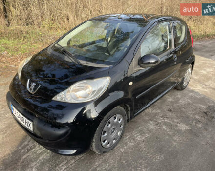 Черный Пежо 107, объемом двигателя 1 л и пробегом 148 тыс. км за 3999 $, фото 5 на Automoto.ua