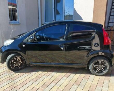 Черный Пежо 107, объемом двигателя 1 л и пробегом 120 тыс. км за 4500 $, фото 7 на Automoto.ua