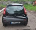 Чорний Пежо 107, об'ємом двигуна 1 л та пробігом 246 тис. км за 4500 $, фото 2 на Automoto.ua