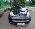 Черный Пежо 107, объемом двигателя 1 л и пробегом 200 тыс. км за 5000 $, фото 1 на Automoto.ua
