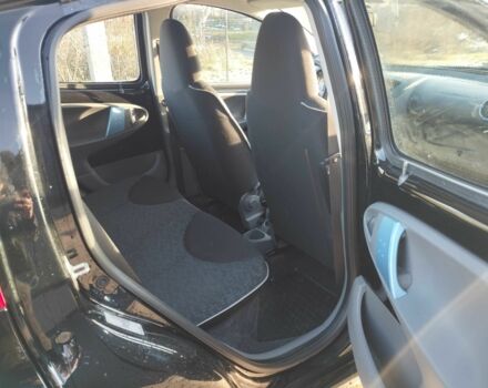 Черный Пежо 107, объемом двигателя 1 л и пробегом 207 тыс. км за 5500 $, фото 5 на Automoto.ua