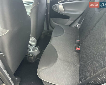 Черный Пежо 107, объемом двигателя 1 л и пробегом 110 тыс. км за 5200 $, фото 13 на Automoto.ua