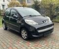 Черный Пежо 107, объемом двигателя 1 л и пробегом 160 тыс. км за 4650 $, фото 1 на Automoto.ua