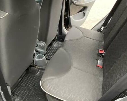 Пежо 107 2010 в Николаеве на Automoto.ua Черный Пежо 107, объемом двигателя 1 л и пробегом 109 тыс. км за 5288 $, фото 5 на Automoto.ua