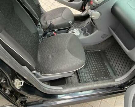 Пежо 107 2010 в Николаеве на Automoto.ua Черный Пежо 107, объемом двигателя 1 л и пробегом 109 тыс. км за 5288 $, фото 4 на Automoto.ua