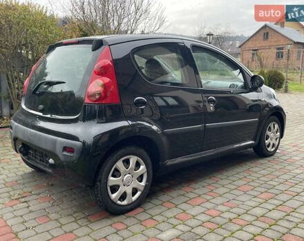 Черный Пежо 107, объемом двигателя 1 л и пробегом 160 тыс. км за 4650 $, фото 6 на Automoto.ua
