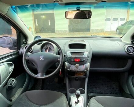 Чорний Пежо 107, об'ємом двигуна 1 л та пробігом 109 тис. км за 5110 $, фото 8 на Automoto.ua